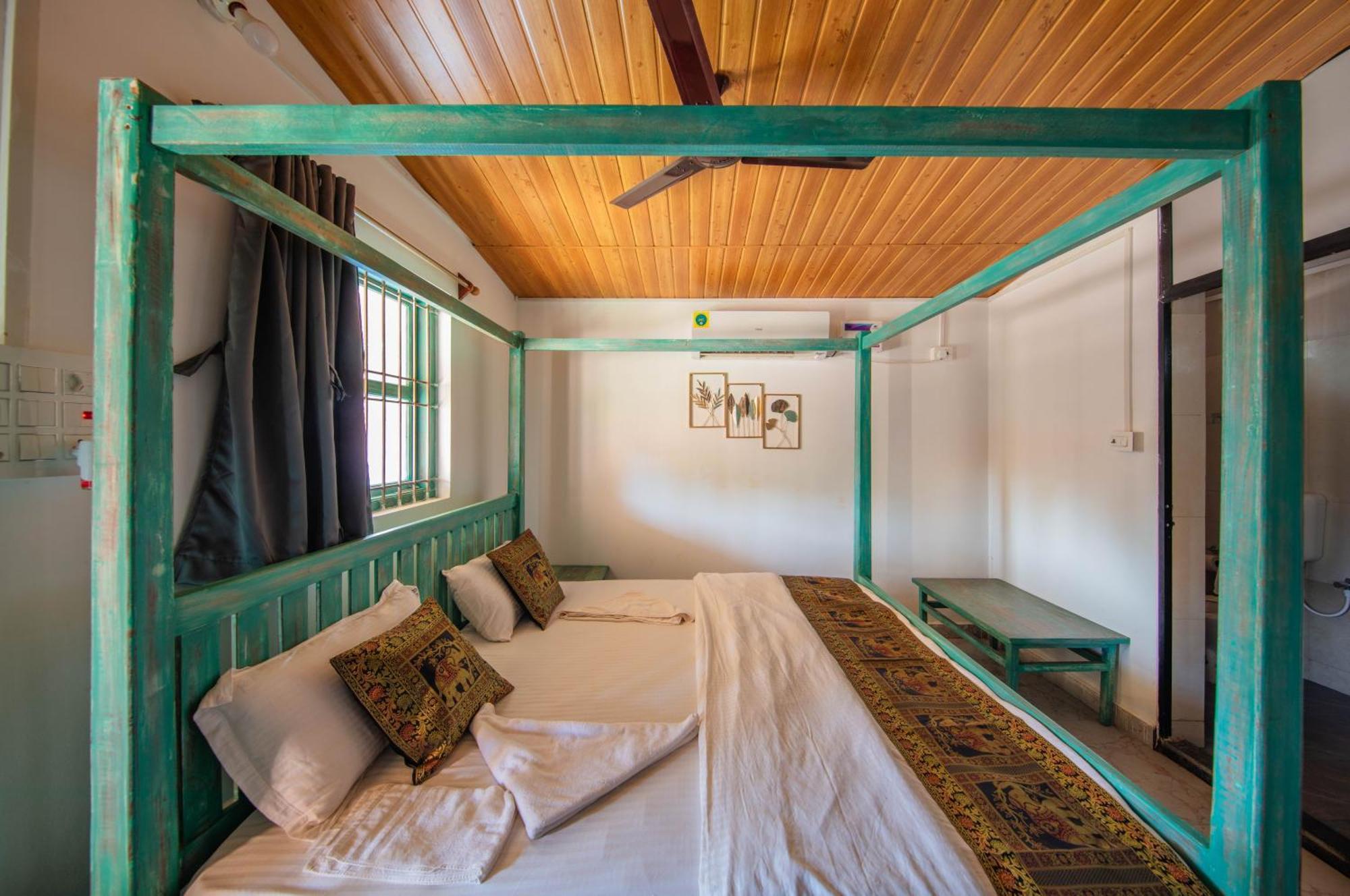 Radhika Eco Resort アランボル エクステリア 写真